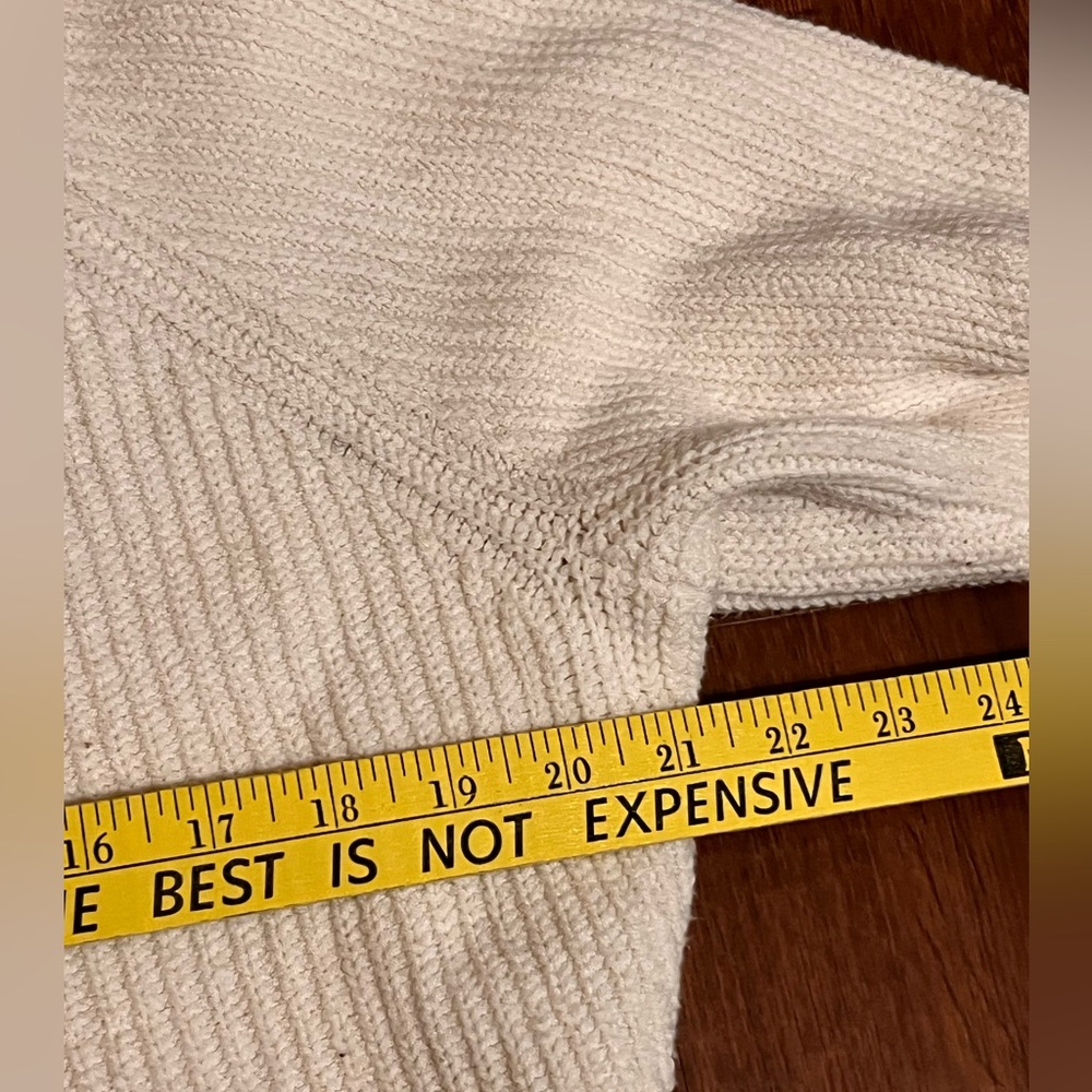 Hollister White Cropped Chunky Cable Knit Neck Sweater size M - Picture 6 of 8